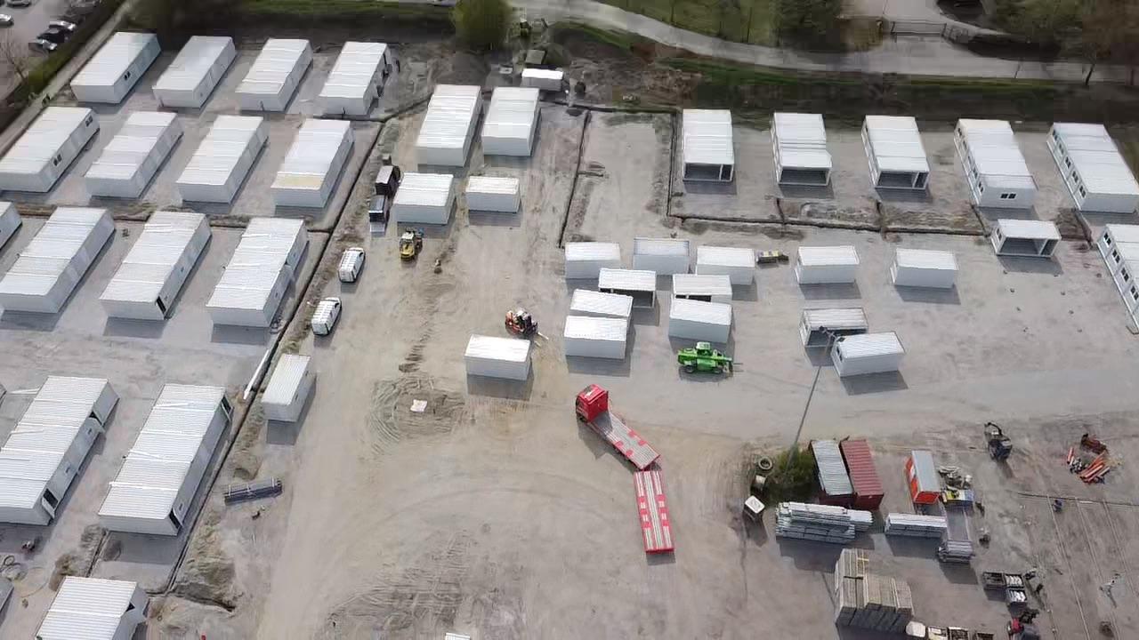 Nooddorp voor Oekraïense vluchtelingen in Mechelen — foto 3