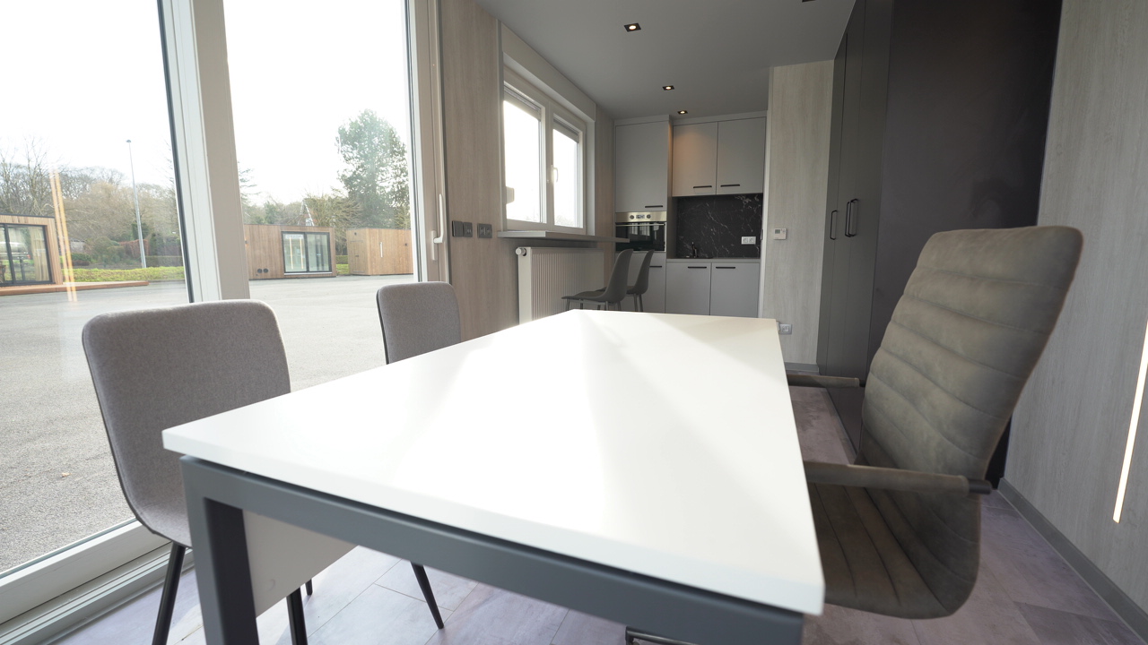 Residentiële units van Idelco — foto 5 van de modulaire unit, binnen- en buitenafwerking