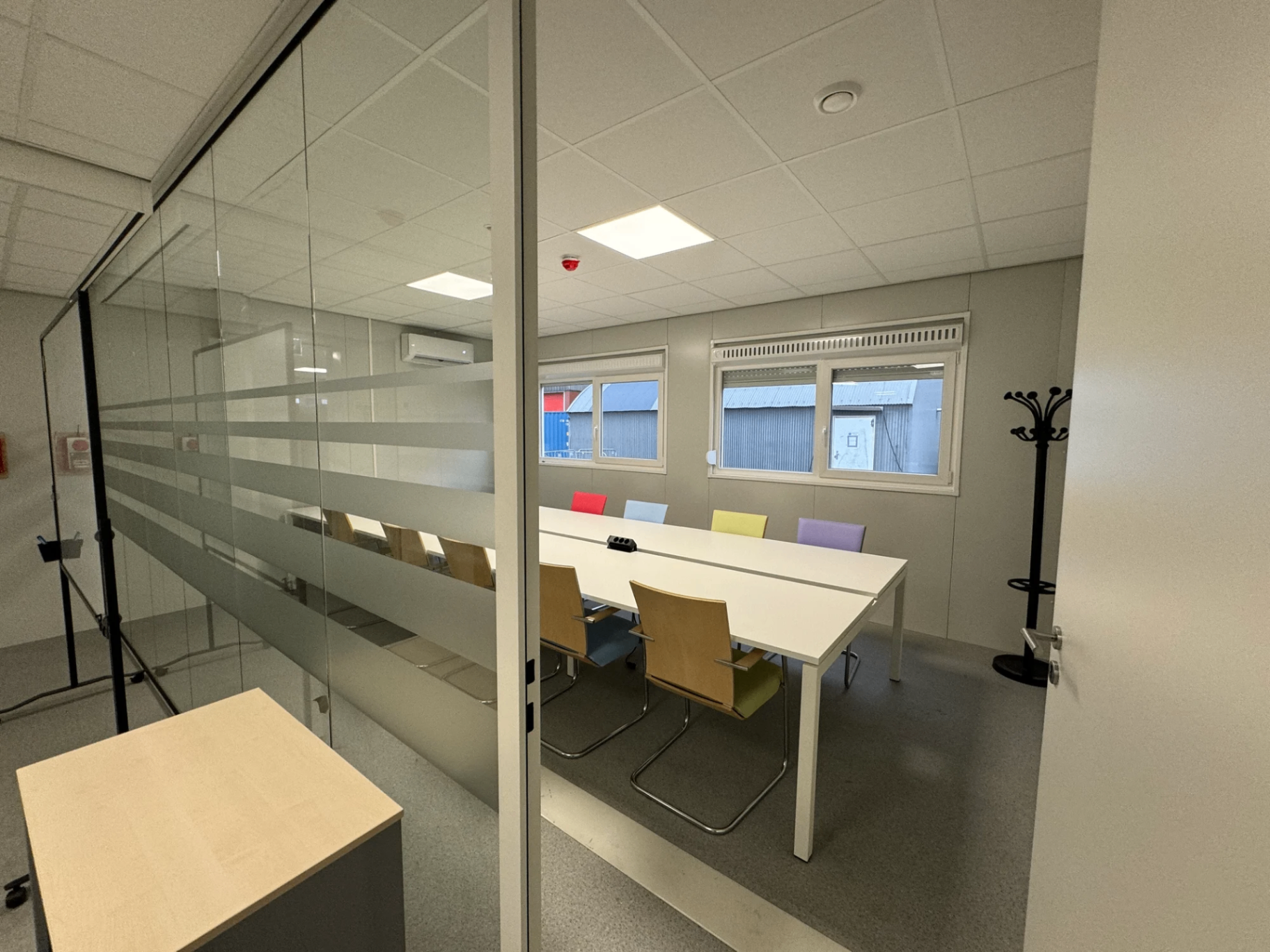 Modulair kantoorgebouw voor elektriciteitscentrale in Nederland — foto 2
