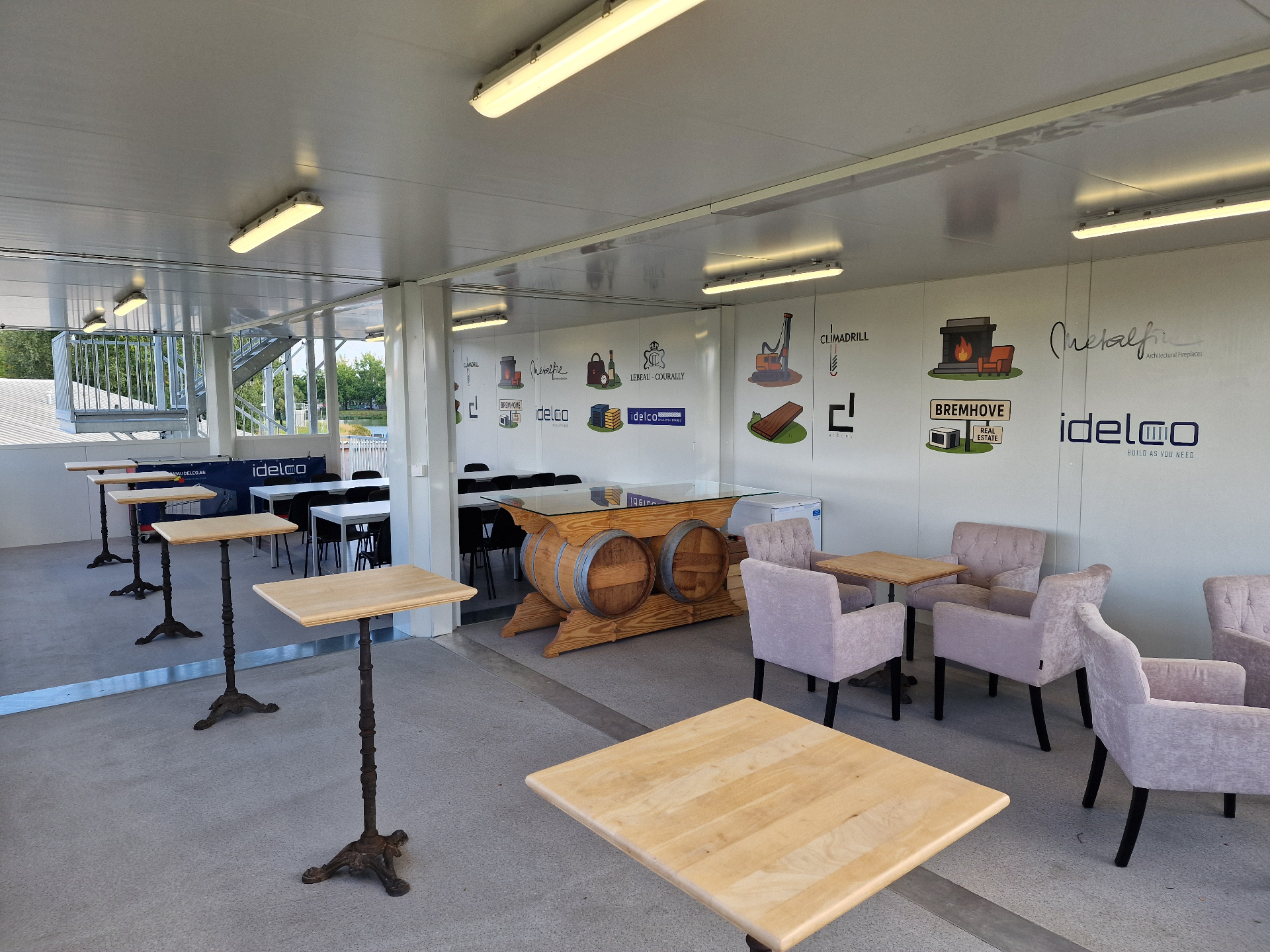 Idelco Tower als VIP-leefruimte op de Omloop van Vlaanderen in Roeselare — foto 3