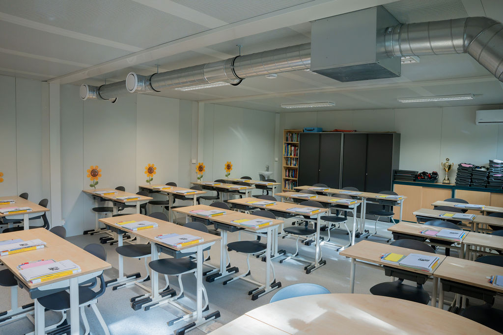 Ein modernes modulares Schulgebäude von Idelco für Hilversumse Schoolvereniging