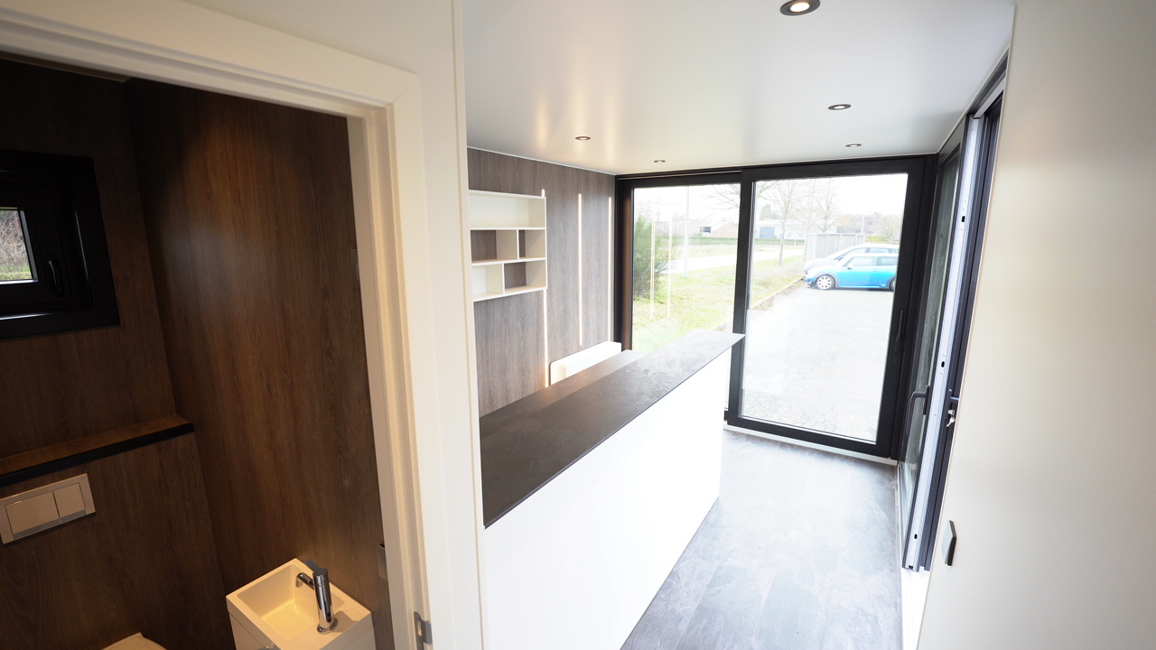 Residentiële units van Idelco — foto 6 van de modulaire unit, binnen- en buitenafwerking