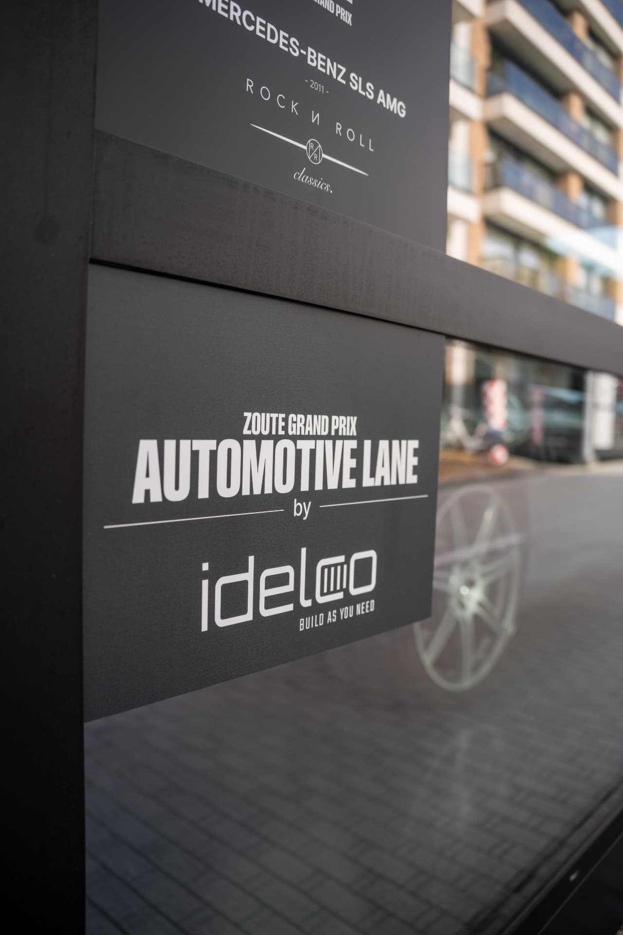 Mobile Automotive Lane für Fahrzeugpräsentationen, Idelco